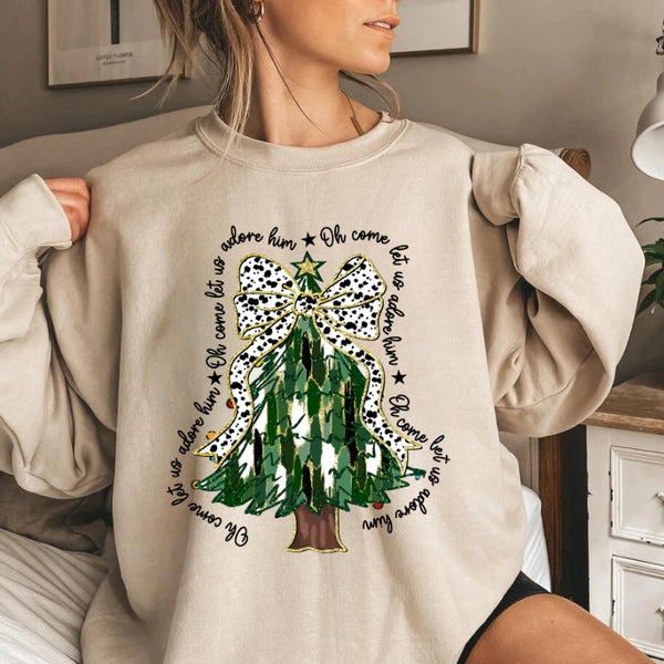 Mom Christmas Tree T-shirt